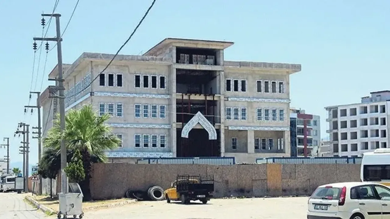 Yıllardır atıl durumdaydı: Belediye hizmet binası olacak