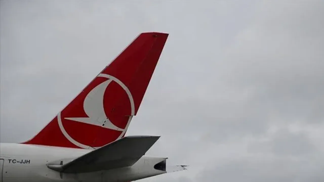 THY uçağında uçuşu durduran şaka: Kabine polis girdi